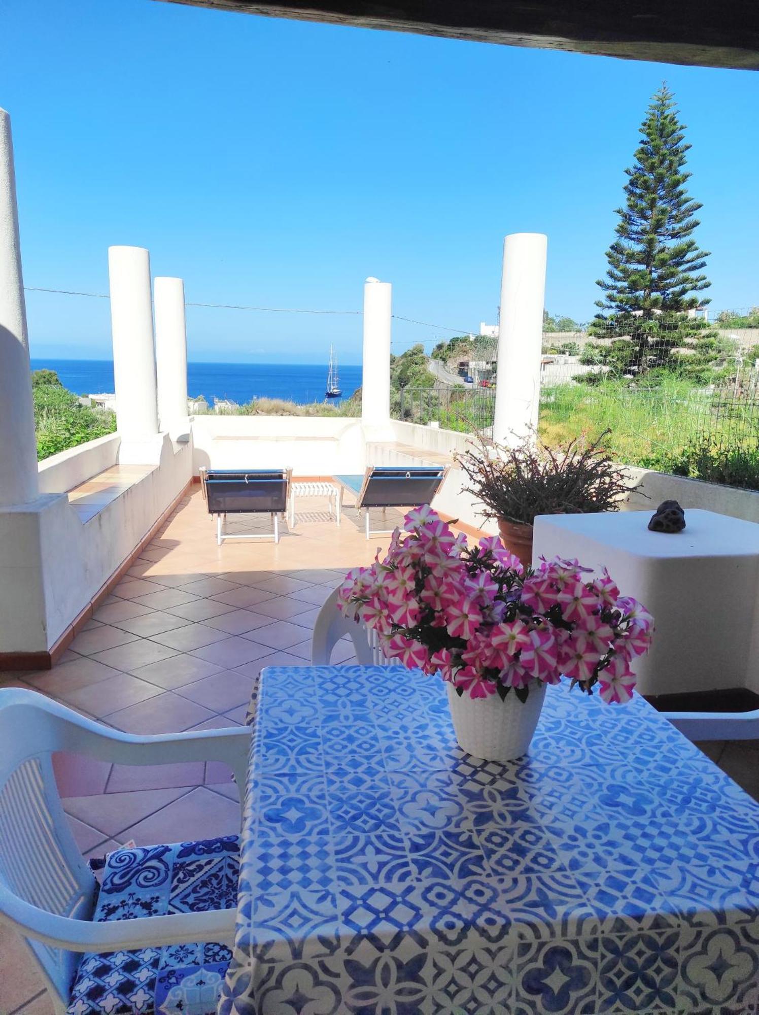 ליפארי Holiday Home Mennulita חדר תמונה